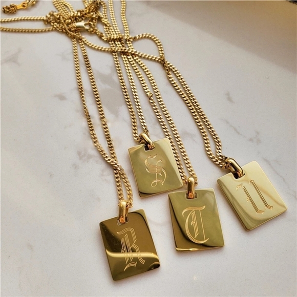 18k Gold Plated Engraved Initial Pendant Necklace - Picture 2 of 8